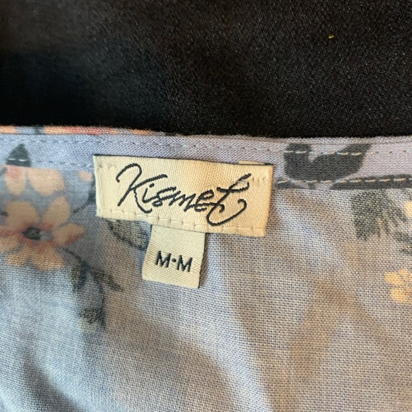 Kismet blouse in beautiful baby blue pattern - Picture 2 of 2